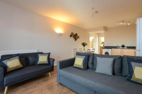 Portland Square - 2 Bedroom Modern City Apartment